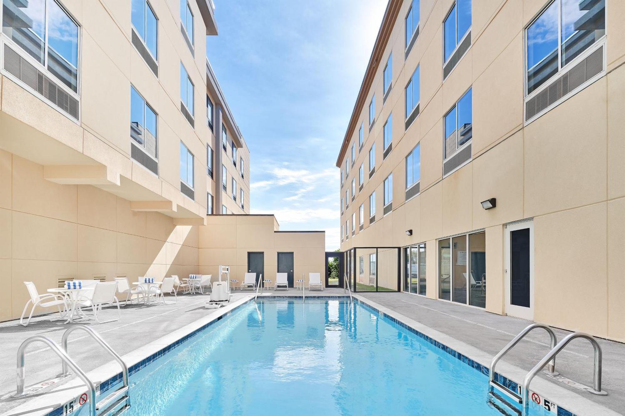 Four Points By Sheraton Oklahoma City Airport Exteriör bild