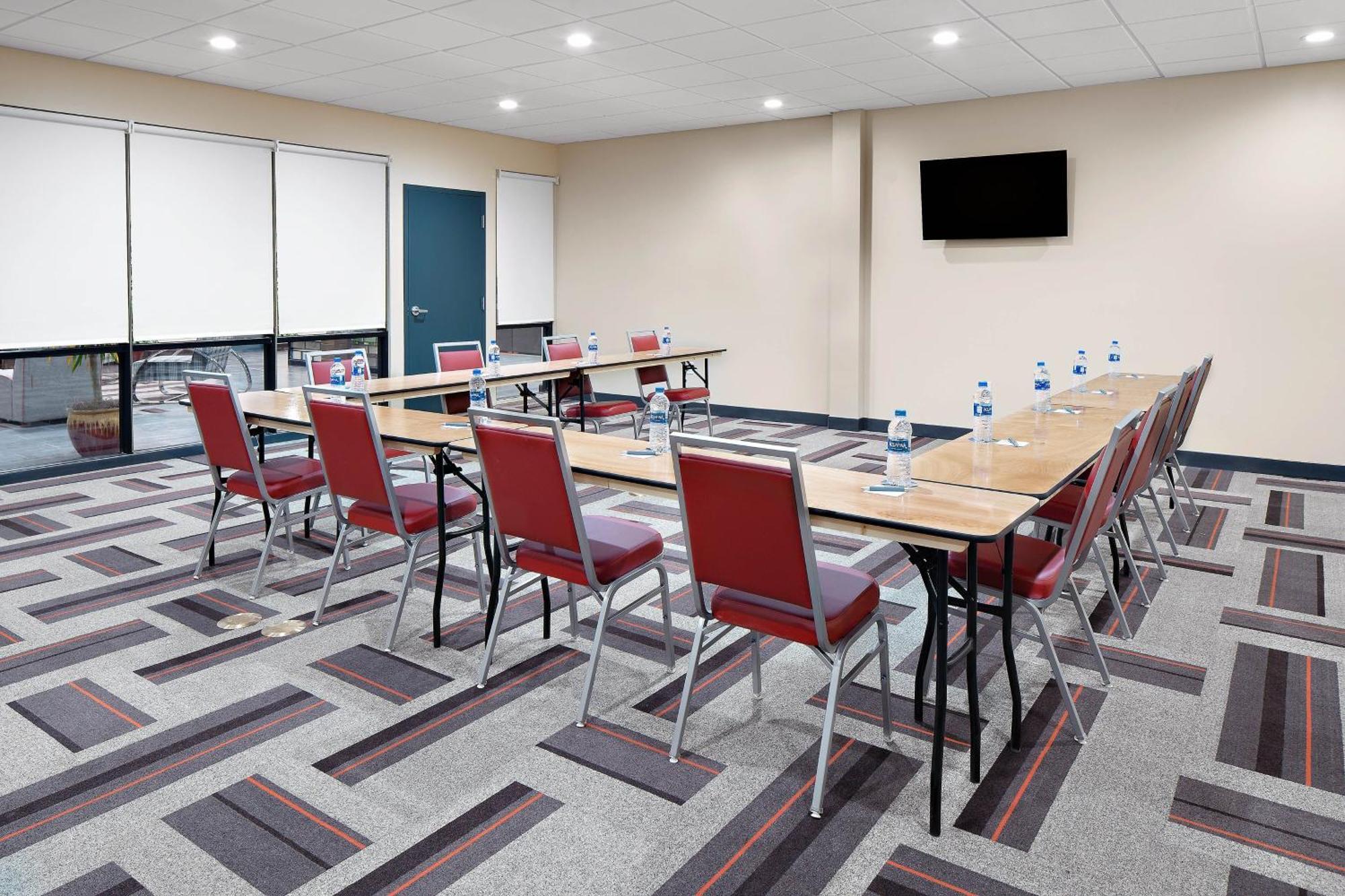 Four Points By Sheraton Oklahoma City Airport Exteriör bild